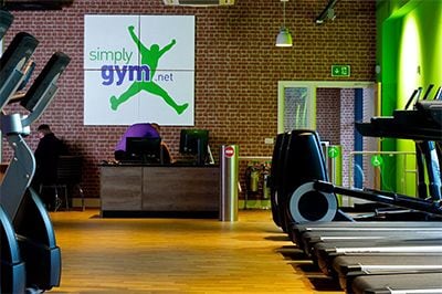英国Simply Gym健身房采用摩斯国际CIS产品